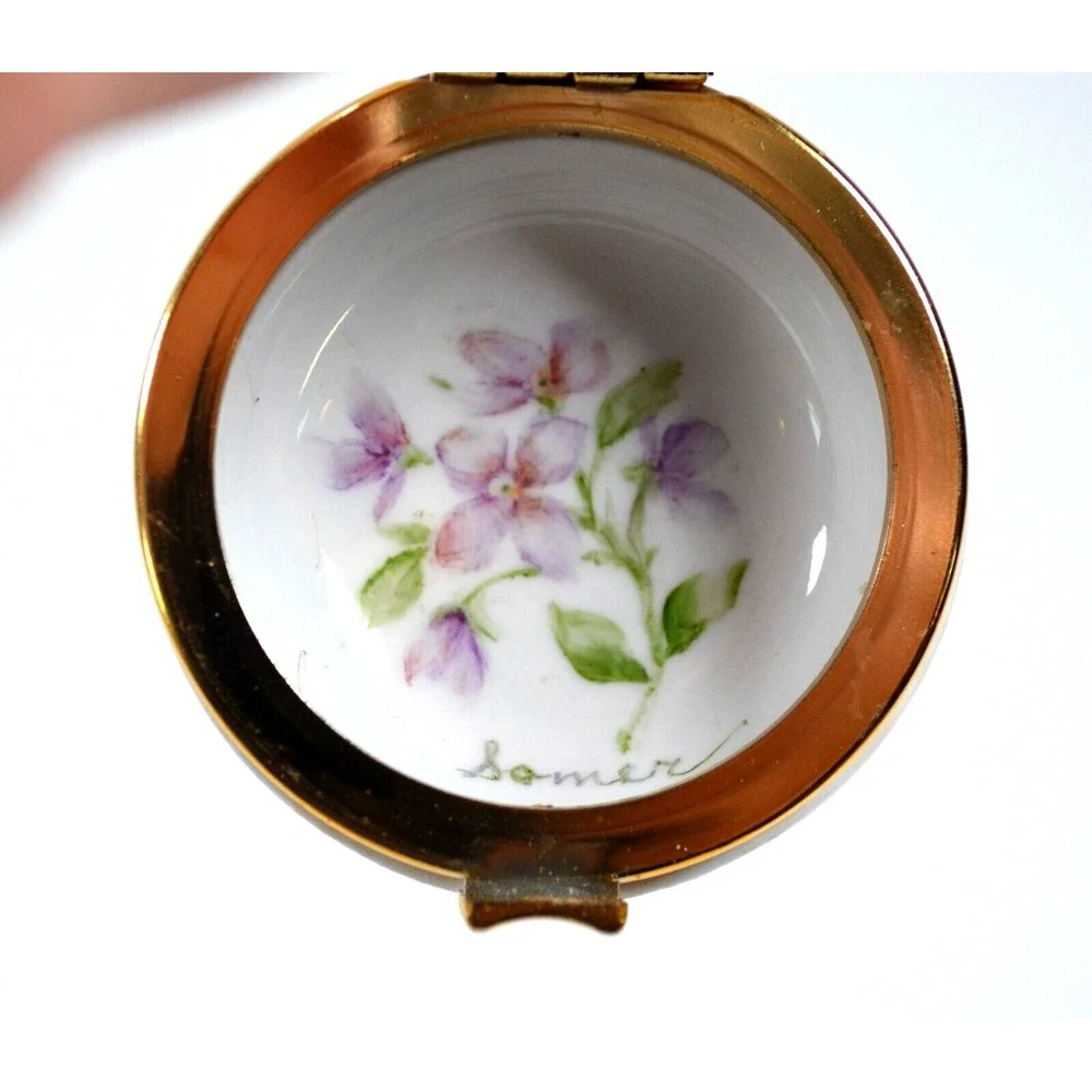 Vintage‎ Ceramic Trinket Dish / Jar with Flip Lid White with Gold Accent Trim